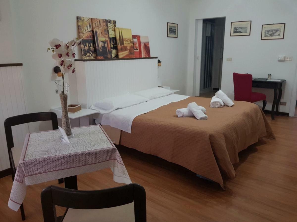 Rooms2Rent Reggio de Calabre Extérieur photo